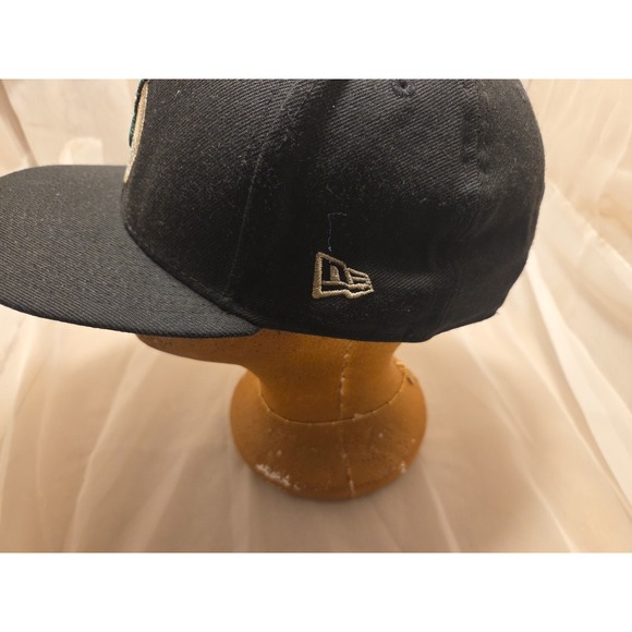Milwaukee Bucks New Era Snapback Black And Gold - Picture 2 of 6
